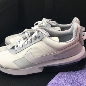 Nike Air Max Pre Day size 12